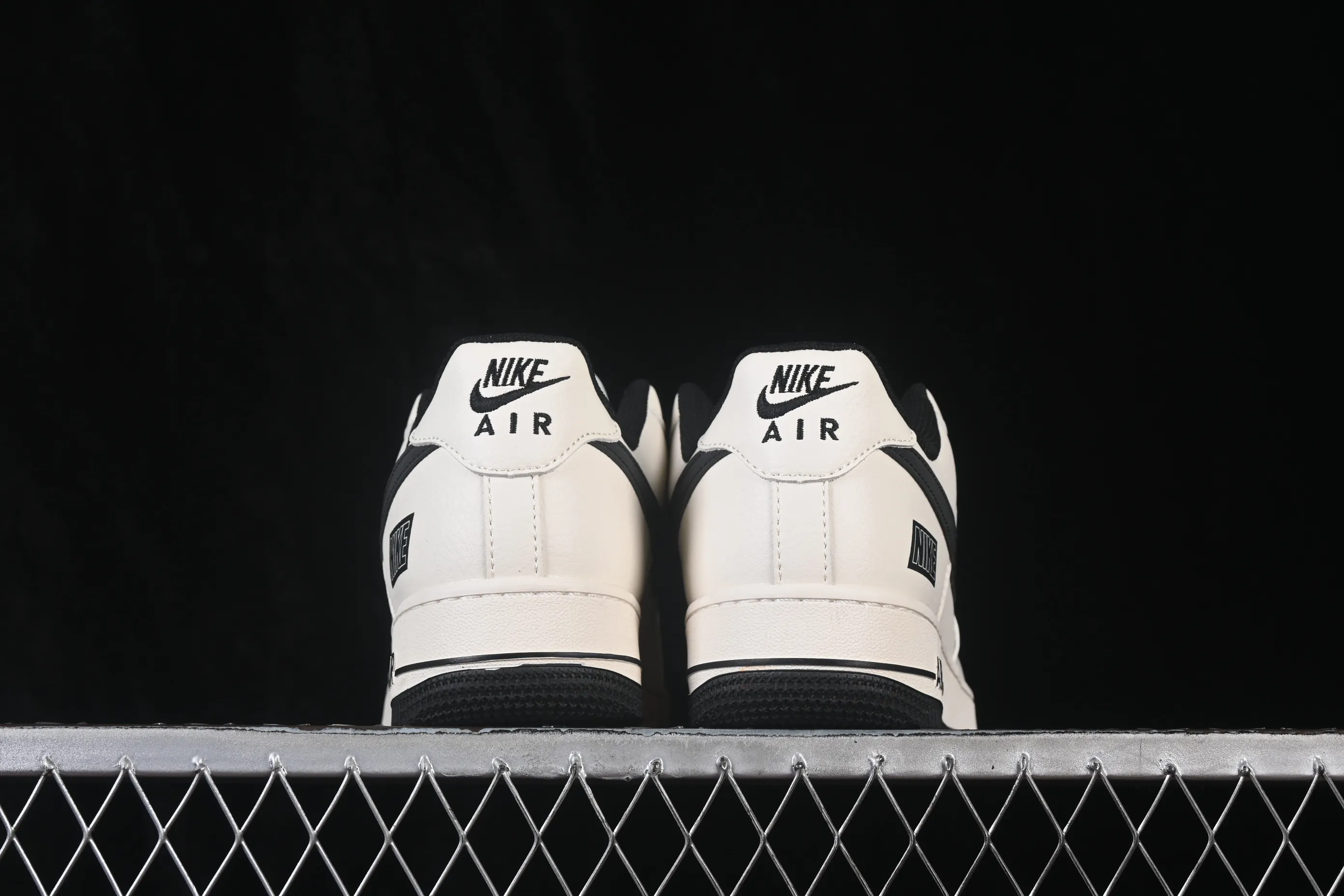 All Categories Nk Air Force 1 Air Force Series Nk Air Force 1 Low Air Force Low Nike Air Force 1'07 Low Black and White Classic Air Force One Low Casual Shoes JP8028-073